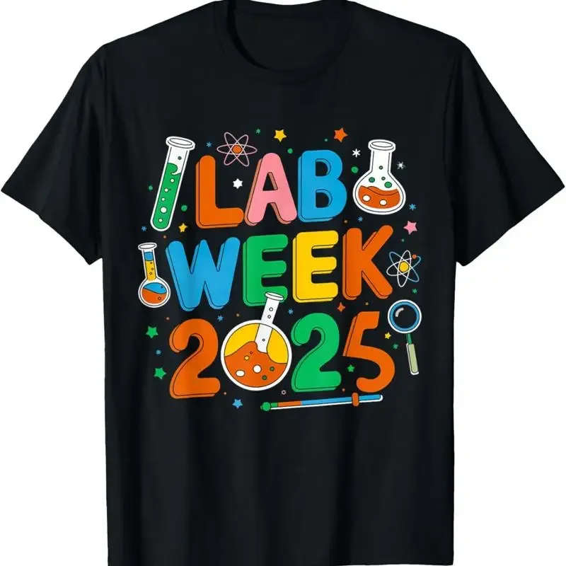 Medical Lab Week 2025 - เสื้อยืดนักวิทยาศาสตร์ห้องปฏิบัติการทางการแพทย์รีโทรวีค 2025 สำหรับการเจาะเลือด